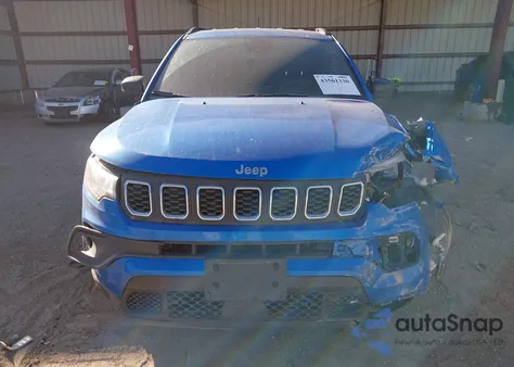 2024 Jeep Compass Latitude Lux Fwd from USA, damaged, VIN 3C4NJDFN3RT153257